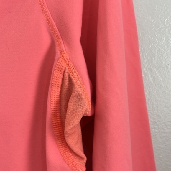 Lululemon Run: Warm Up Crew with Reflective Back-Zipper - Picture 8 of 9